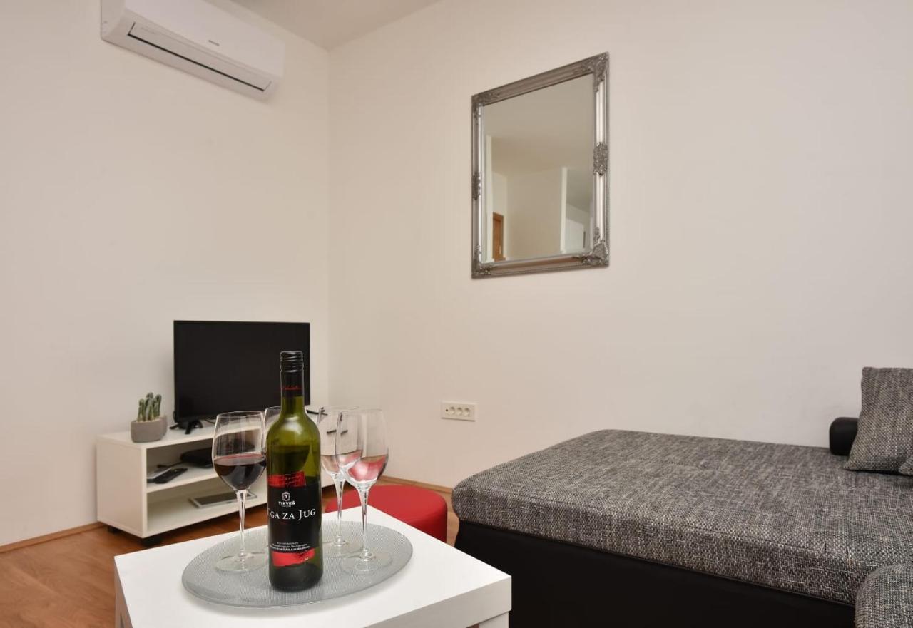 Apartment Anna A2+2 Makarska Exterior photo