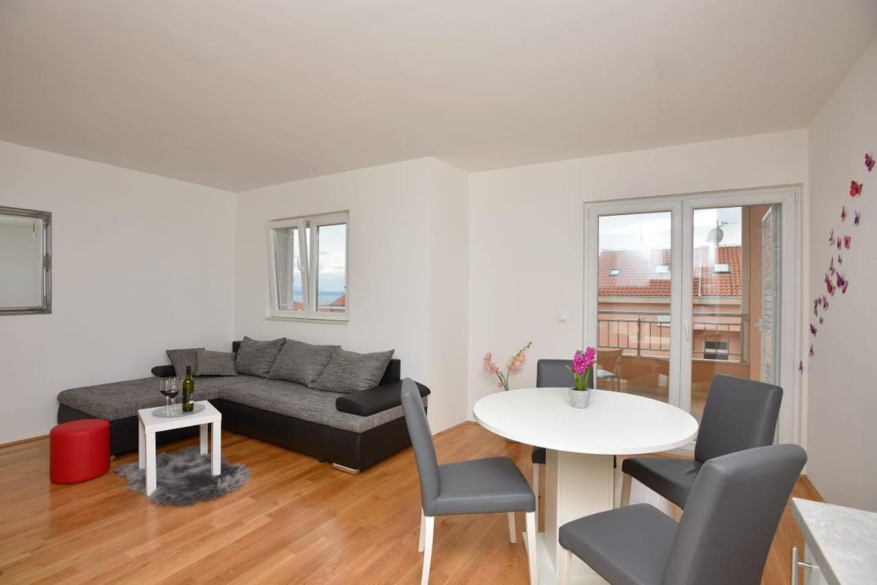 Apartment Anna A2+2 Makarska Exterior photo